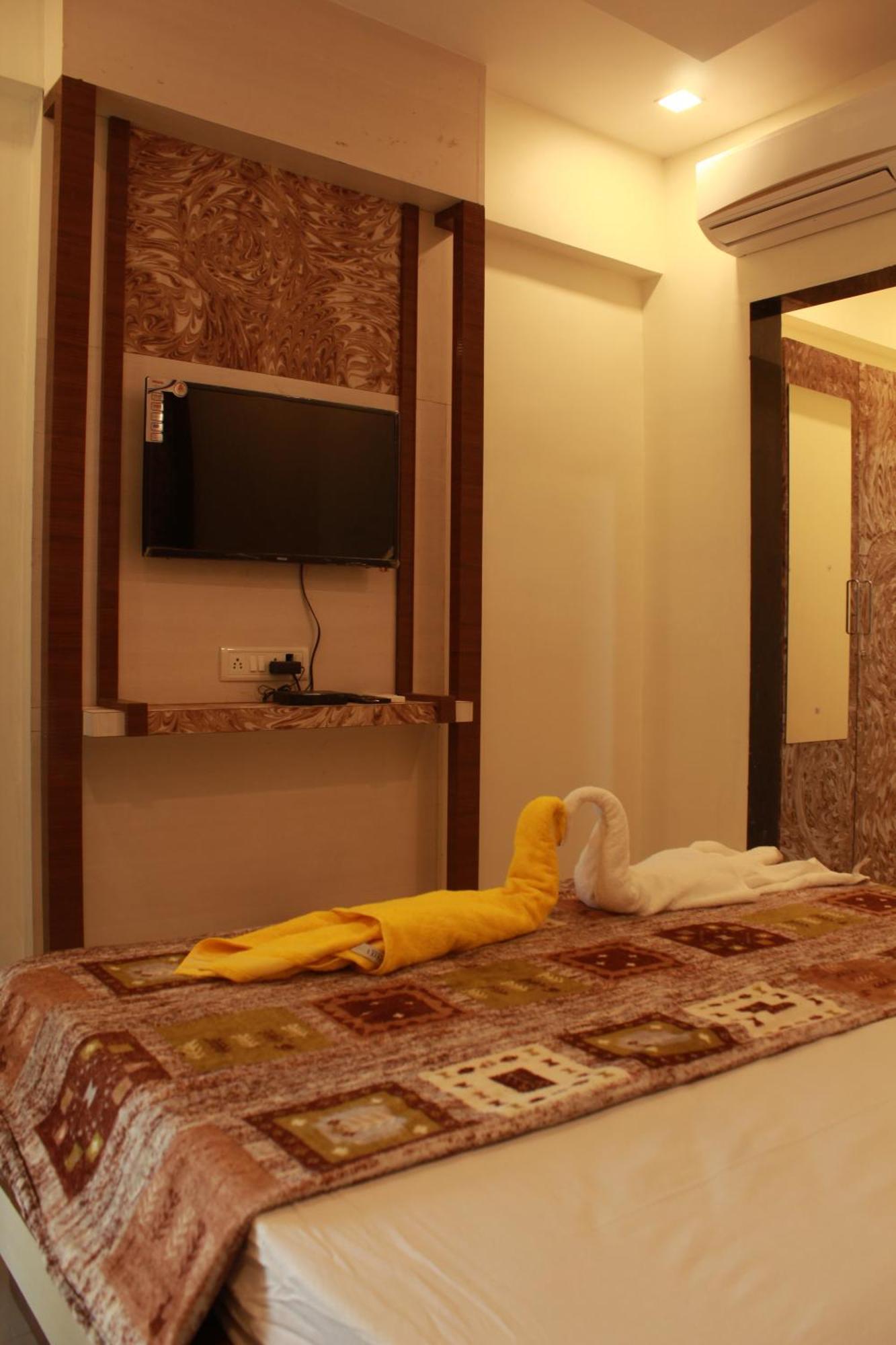 Hotel Skylark 瓦皮 外观 照片